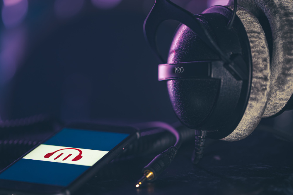 Branding Your Startup with AI (Logo, Slogan, USP, Voice)
